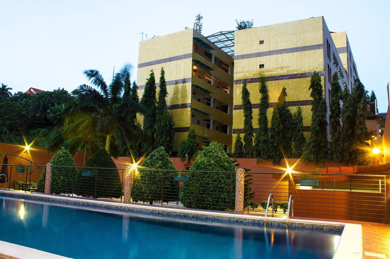Hotel Le Vaisseau Abidjan Exterior foto